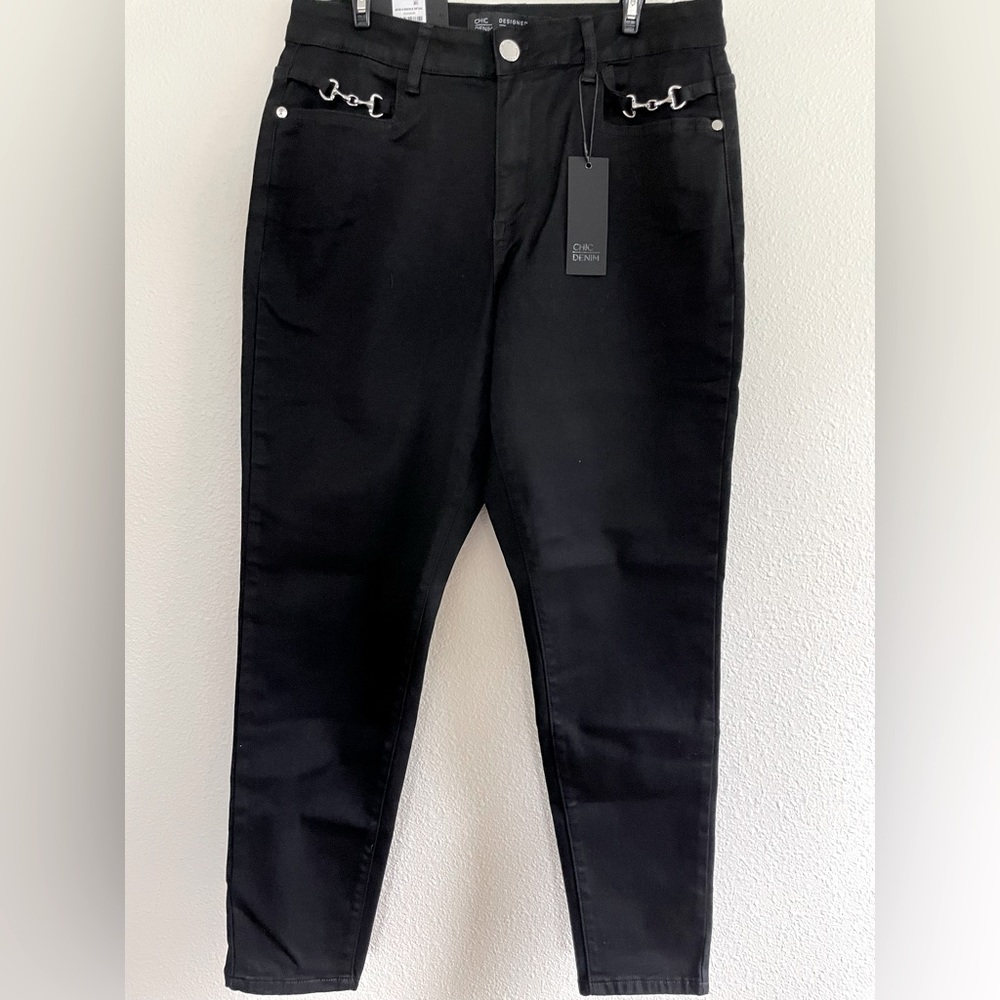 💜NEW City Chic Harley Mid Rise Ankle Grazer Black Jeans Size 14